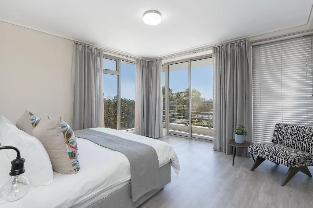 Stylish Green Point Getaway Cape Town