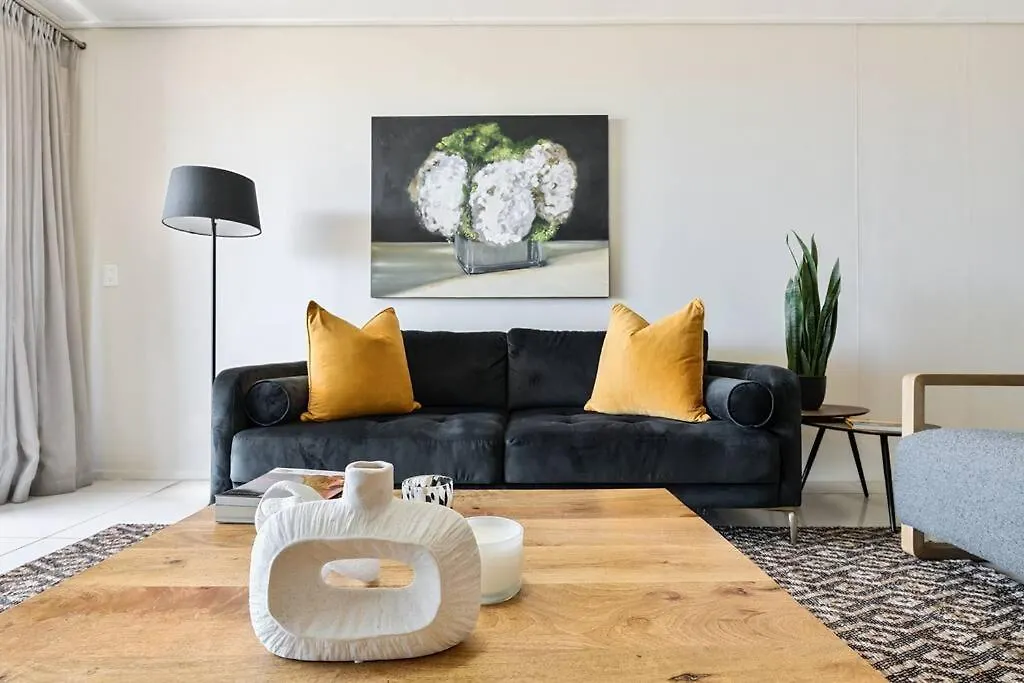 Apartment Stylish Green Point Getaway Cape Town South Africa