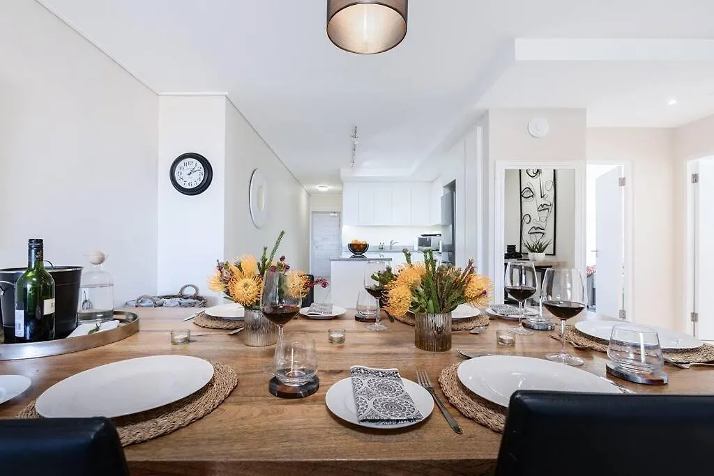 Apartment Stylish Green Point Getaway Cape Town South Africa