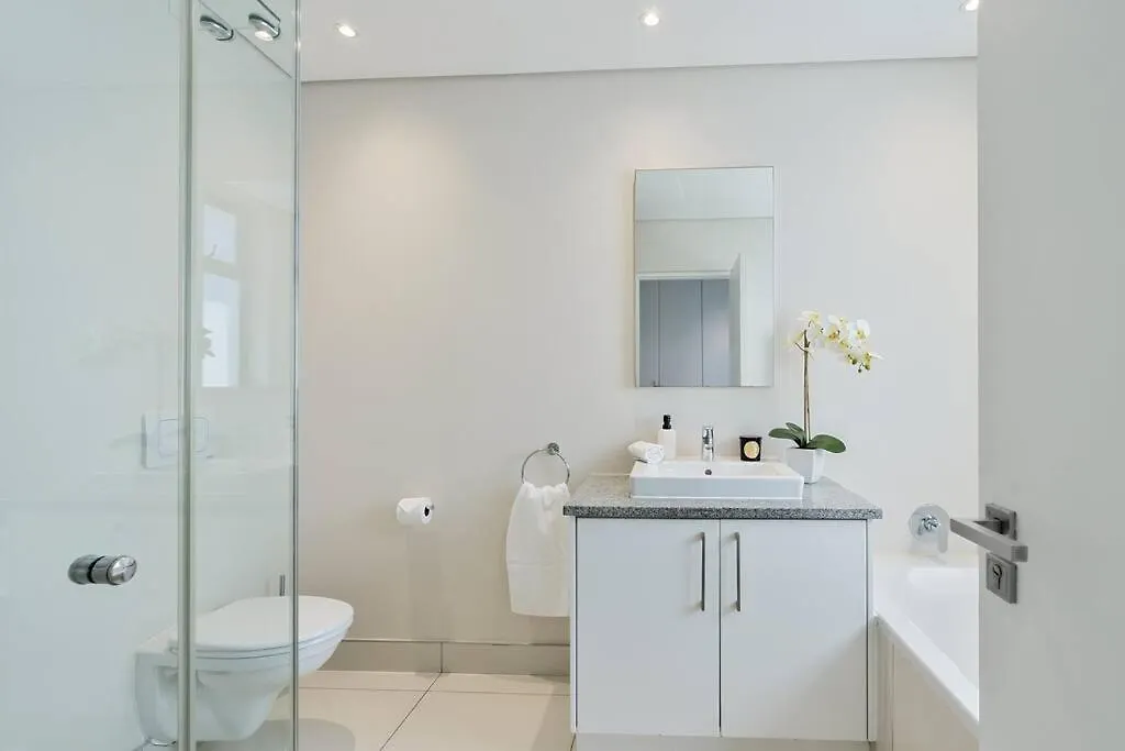 Stylish Green Point Getaway Cape Town Apartment