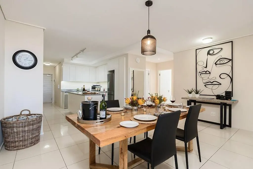 Stylish Green Point Getaway Cape Town