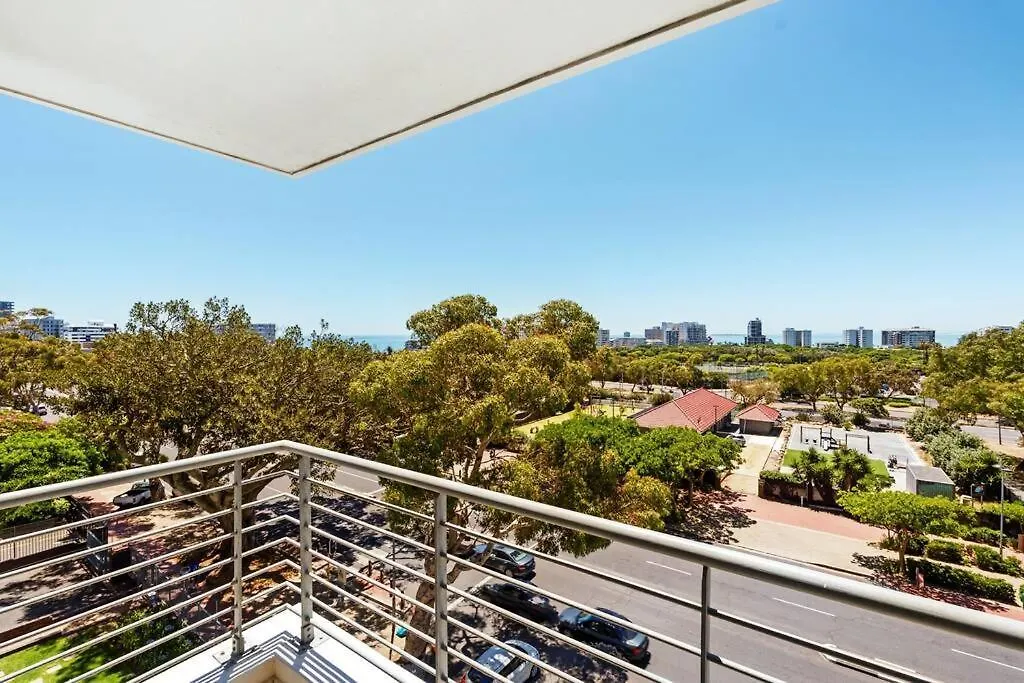 Apartment Stylish Green Point Getaway Cape Town