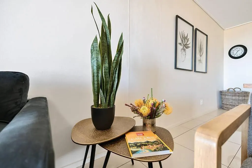 Stylish Green Point Getaway Κέιπ Τάουν 0*,